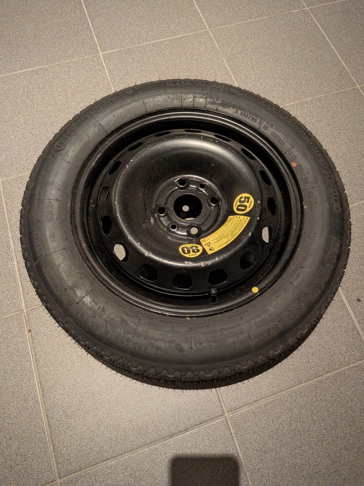 Continental thuiskomer 125/90 R15, Auto-onderdelen, Banden en Velgen, Ophalen, 15 inch, Banden en Velgen, Nieuw