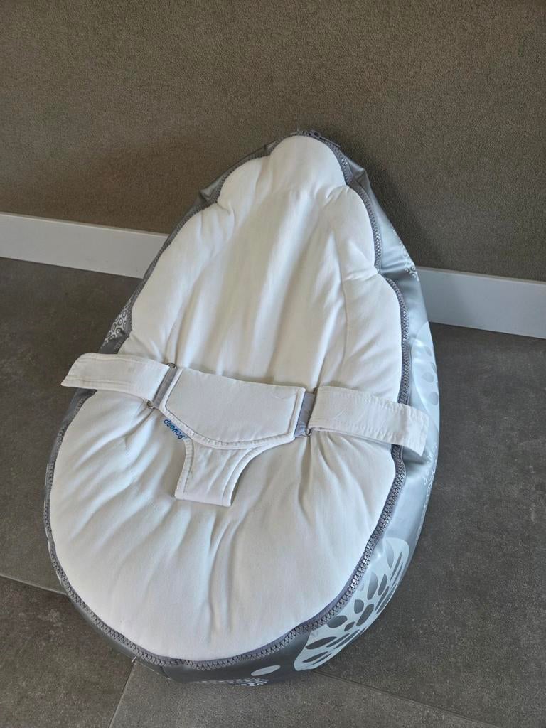 Doomoo zitzak voor baby en peuter, Kinderen en Baby's, Wipstoeltjes, Ophalen, Gebruikt, Overige merken, Met gordel(s) of riempje(s)