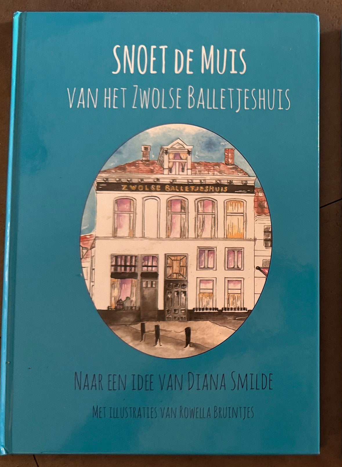 Snoet de Muis boek: Zwols Balletjeshuis, Ophalen, Zo goed als nieuw, Fictie algemeen
