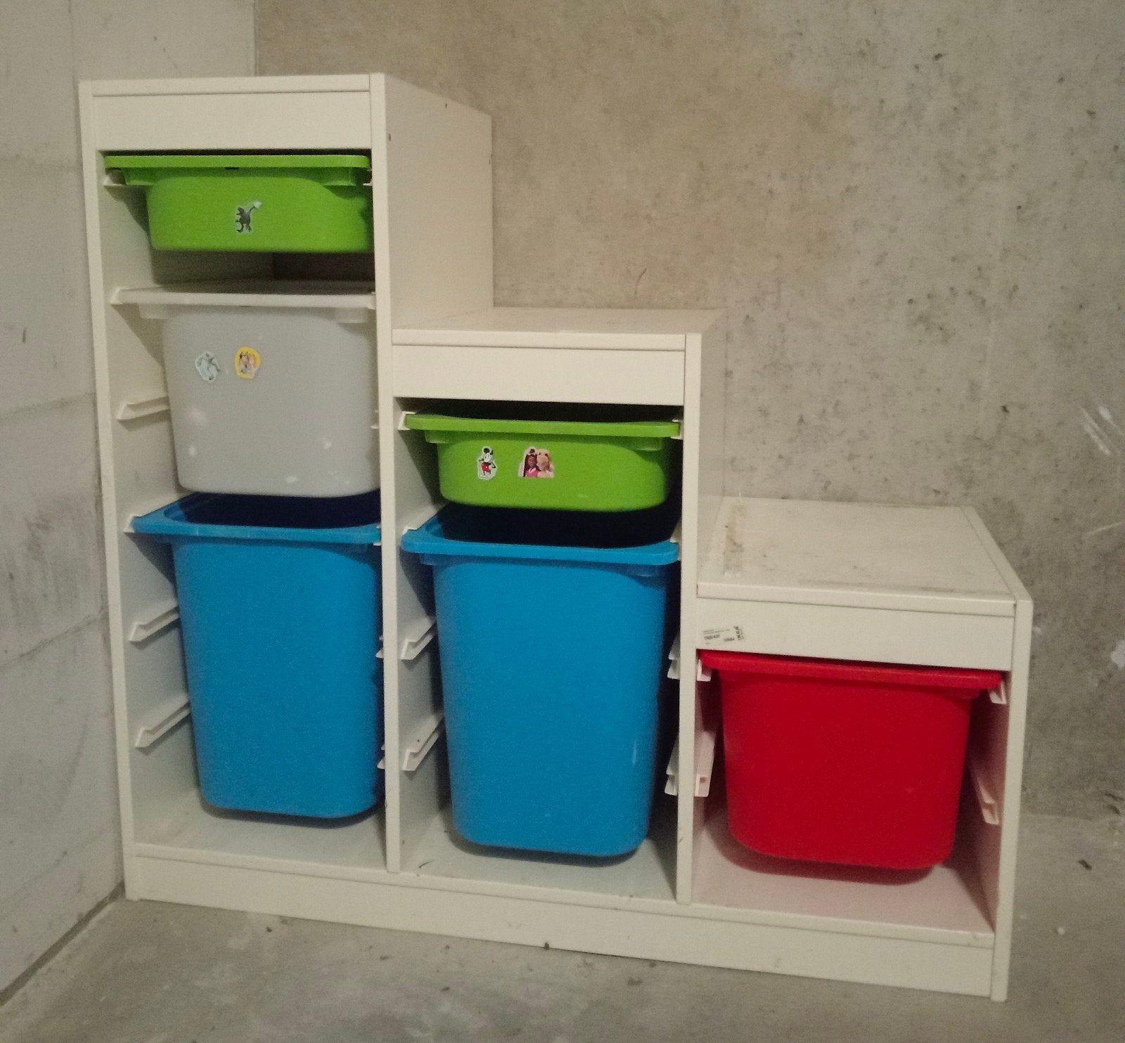 IKEA Trofast opbergkast met gekleurde bakken, Kinderen en Baby's, Ophalen, Gebruikt, Kast