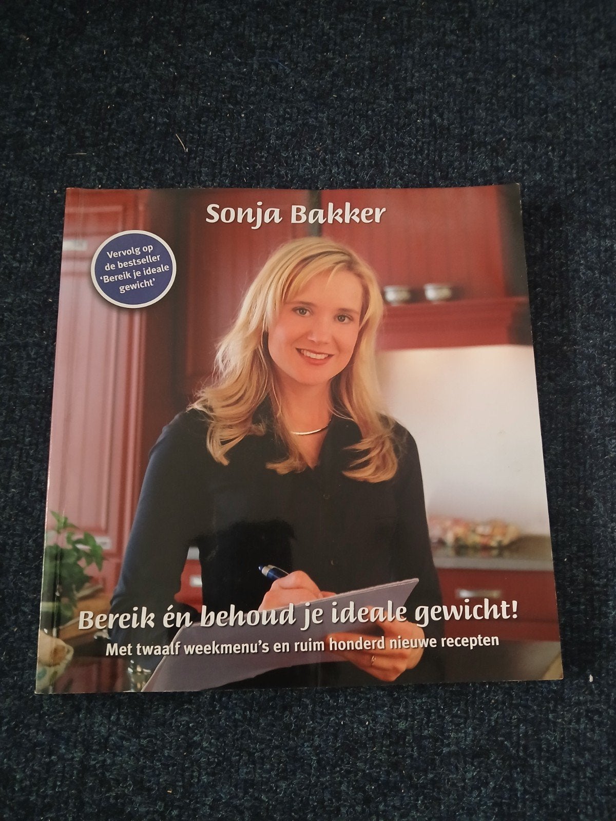Sonja Bakker - Bereik en behoud je ideale gewicht!, Boeken, S. Bakker, Ophalen of Verzenden, Zo goed als nieuw, Natuurwetenschap