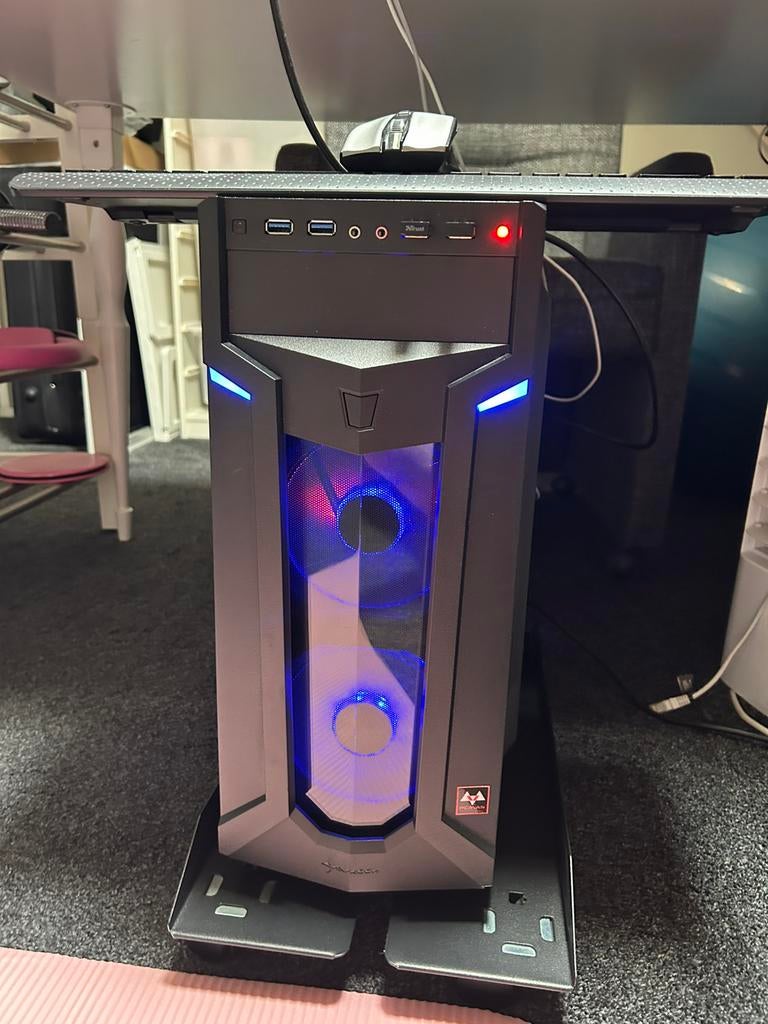 Game PC, Computers en Software, Desktop Pc's, Zo goed als nieuw, 3 tot 4 Ghz, SSD, 8 GB, Met videokaart, Gaming, Ophalen