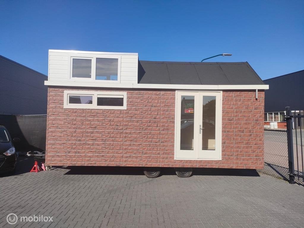 Online veiling: Tiny House op een Hapert tandemasser