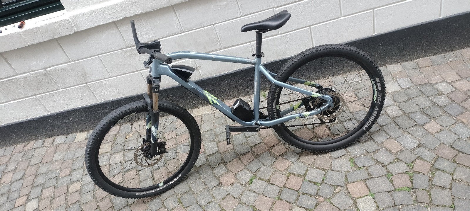 Rockrider e-ST100 elektrische mountainbike - opknapper/donor, Ophalen, Gebruikt, 30 tot 50 km per accu, Overige merken