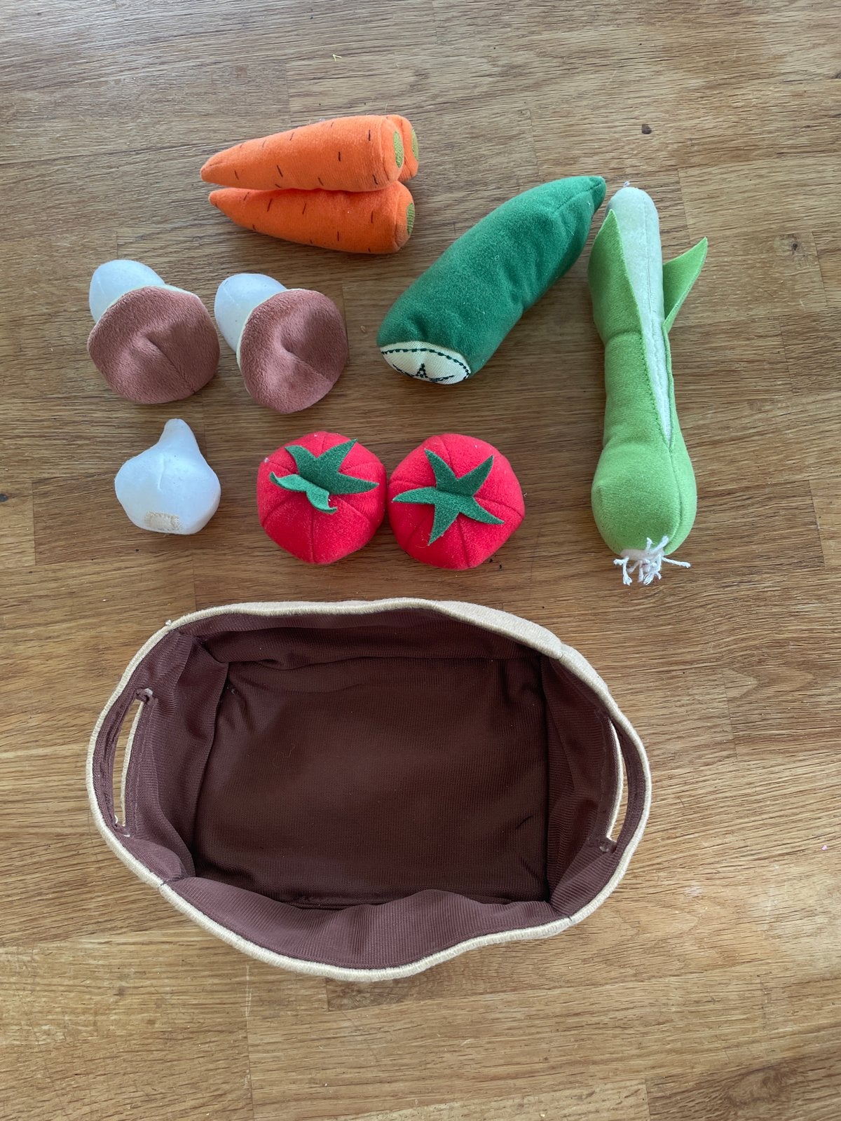 Speelgoed groenten met mandje - stof, Ophalen, Gebruikt, Jongen of Meisje