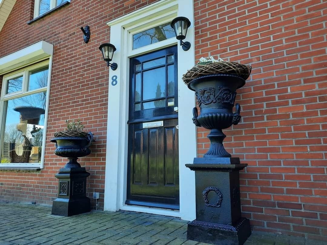 Gietijzeren tuinvazen tuinvaas bloempot bloembak op sokkel, Ophalen of Verzenden, Nieuw