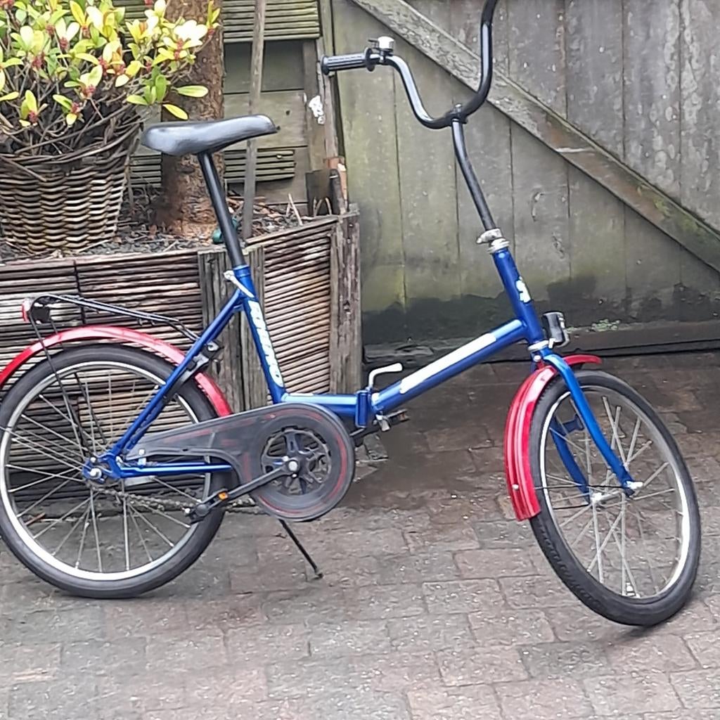 Leuke vouwfiets 17 inch met belletje, Fietsen en Brommers, Fietsen | Vouwfietsen, Ophalen, Gebruikt