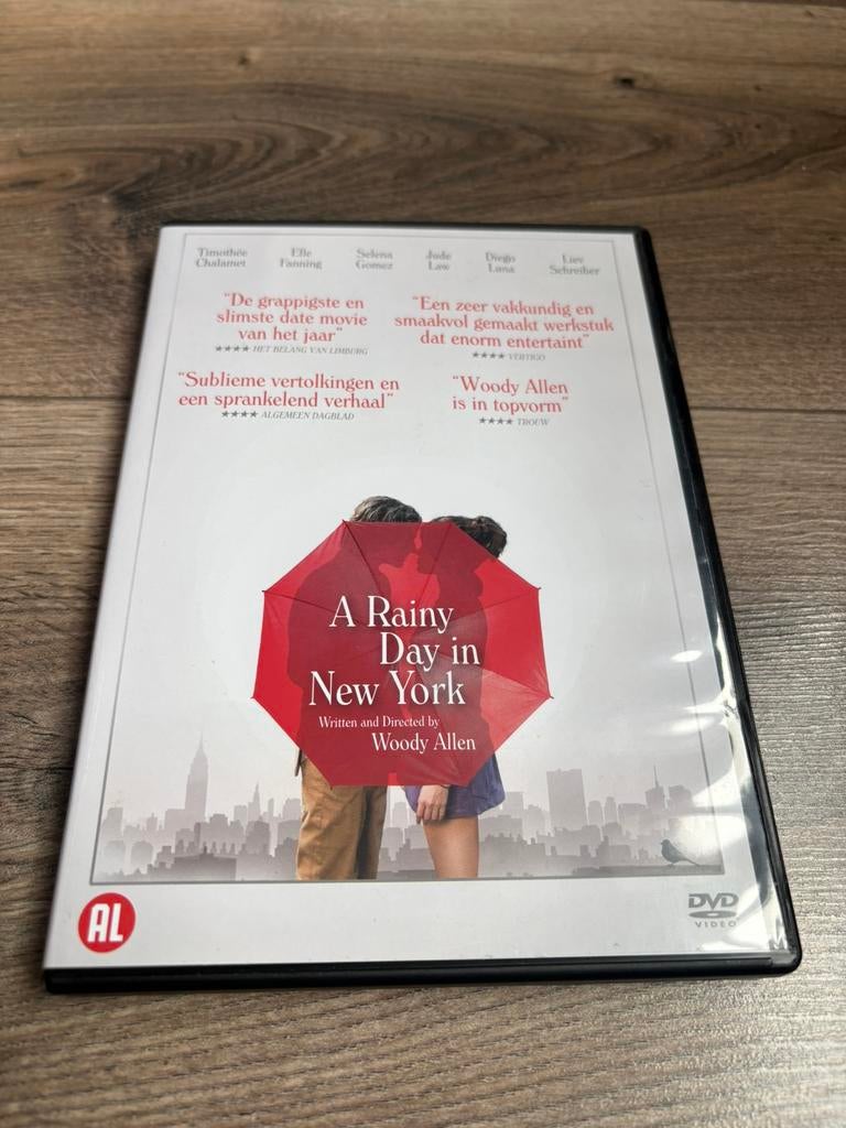 A Rainy day in New York met Timothee Chalamet, Alle leeftijden, Ophalen of Verzenden, Zo goed als nieuw, Overige gebieden