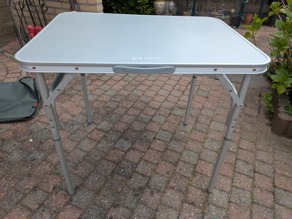 EuroTrail Campingtafel - Compact en Verstelbaar, Ophalen, Gebruikt, Campingtafel