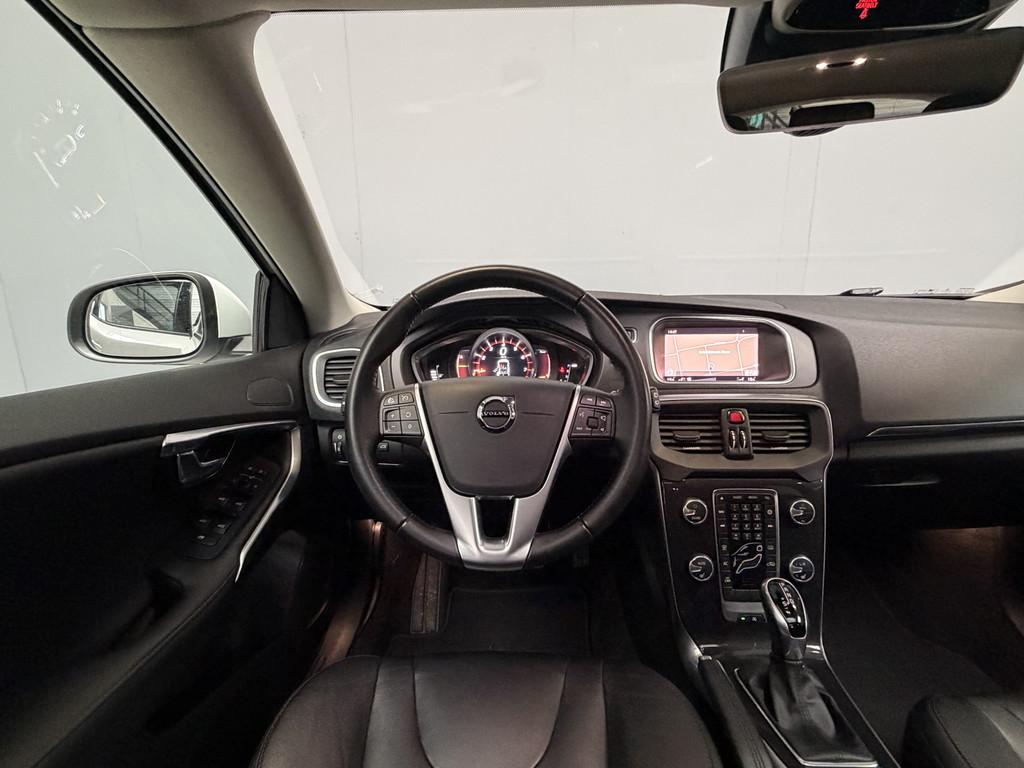 Volvo V40 T3 Polar+ Sport Panorama|Leder|Automaat|LED|, Auto's, Volvo, Zwart, 4 cilinders, Wit, Leder