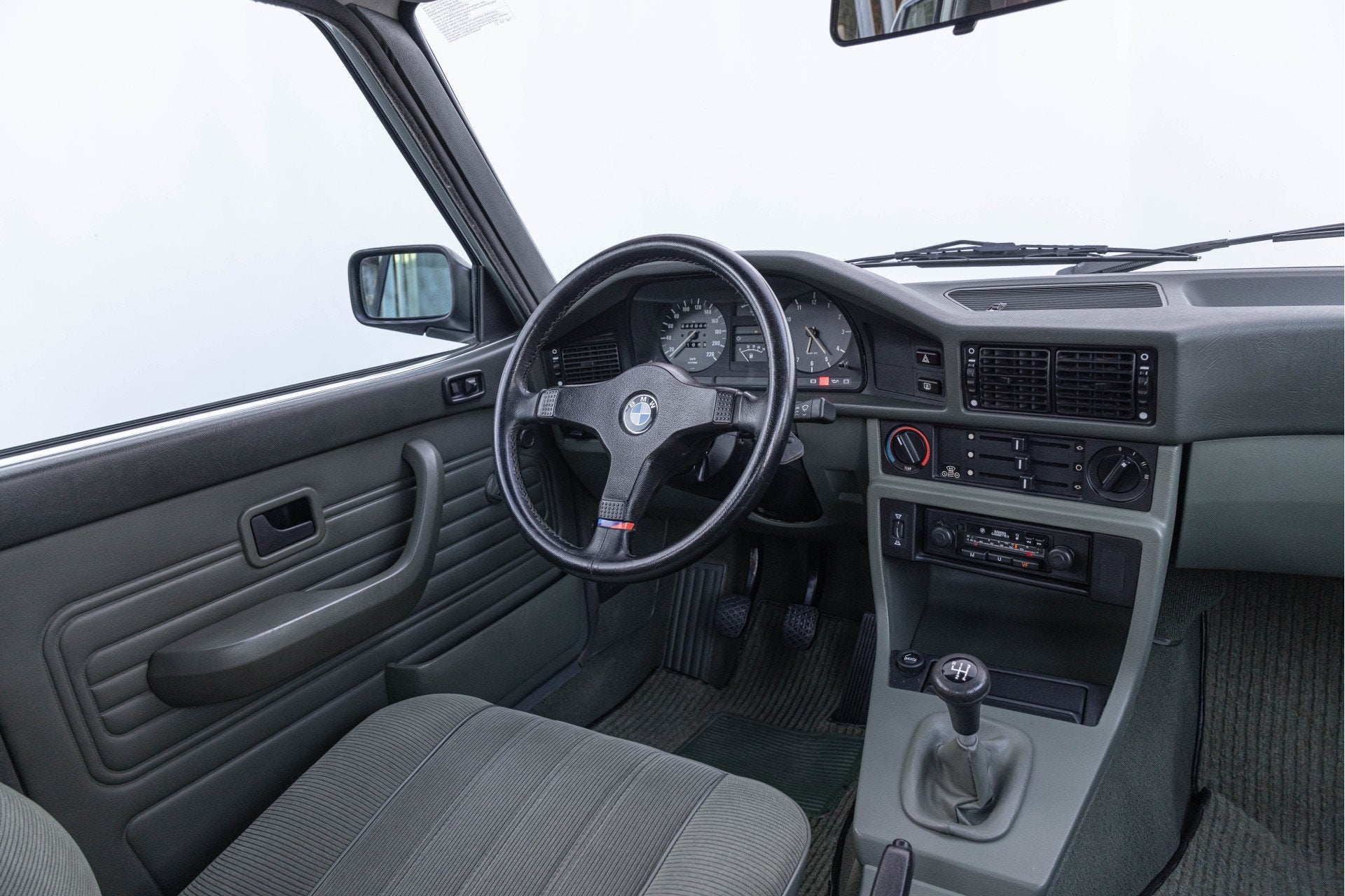 BMW 5 Serie 518i 77kw | zeer nette staat | historie aanwezig, foto 3