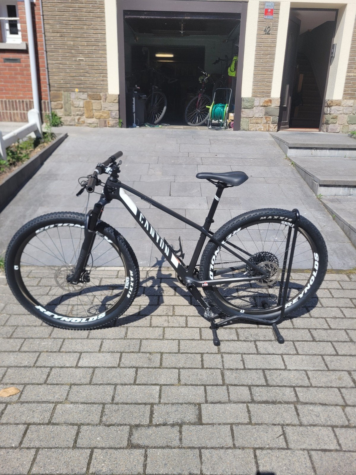 Canyon Exceed CF 7.0 FullCarbon
29" Mountainbike-Sram GX, Hardtail, Zo goed als nieuw, Schijfrem, Ophalen