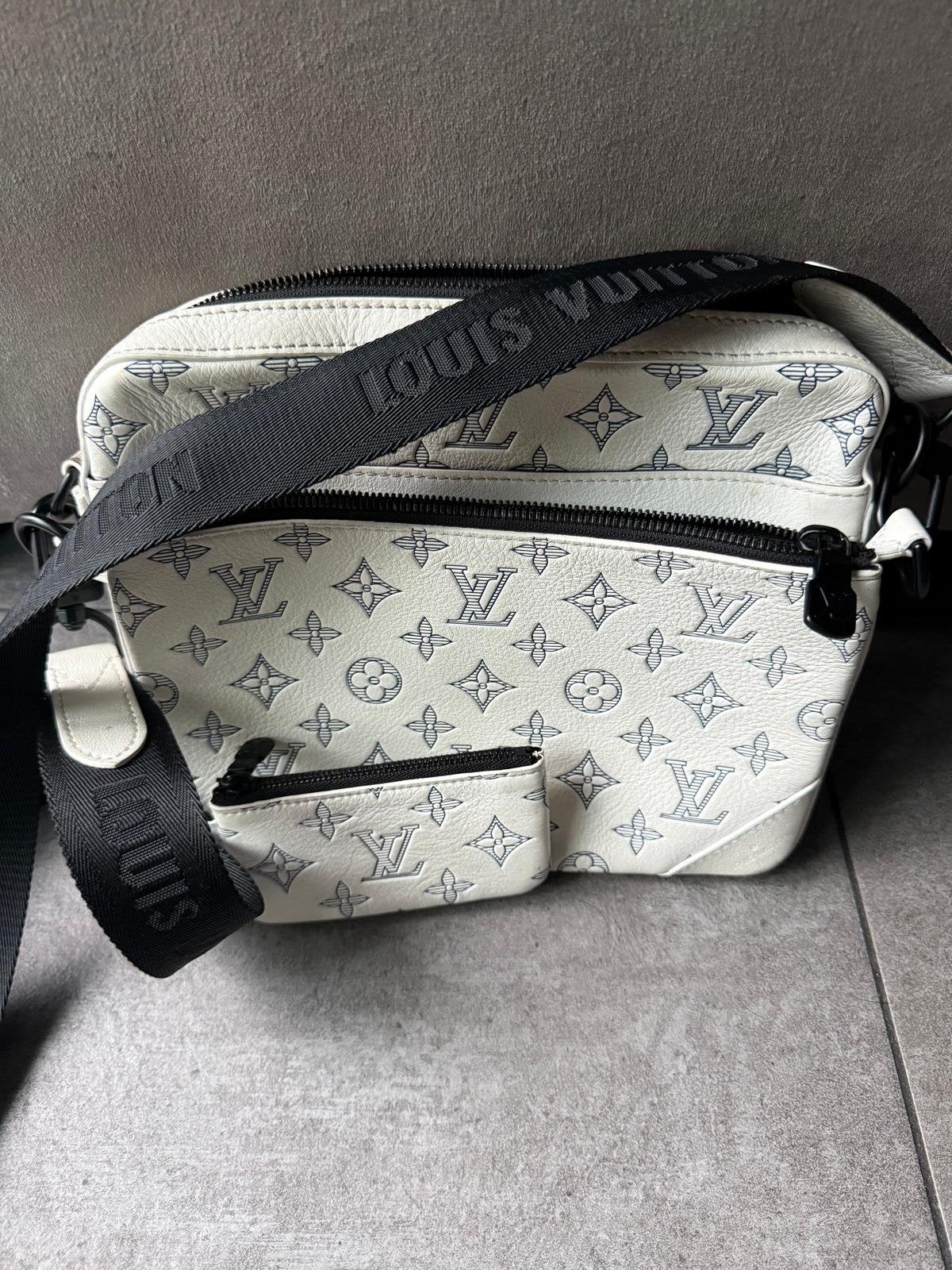 Originele Louis Vuitton Tas - Zo goed als nieuw, Sieraden, Tassen en Uiterlijk, Ophalen of Verzenden, Zo goed als nieuw, Wit, Schoudertasje