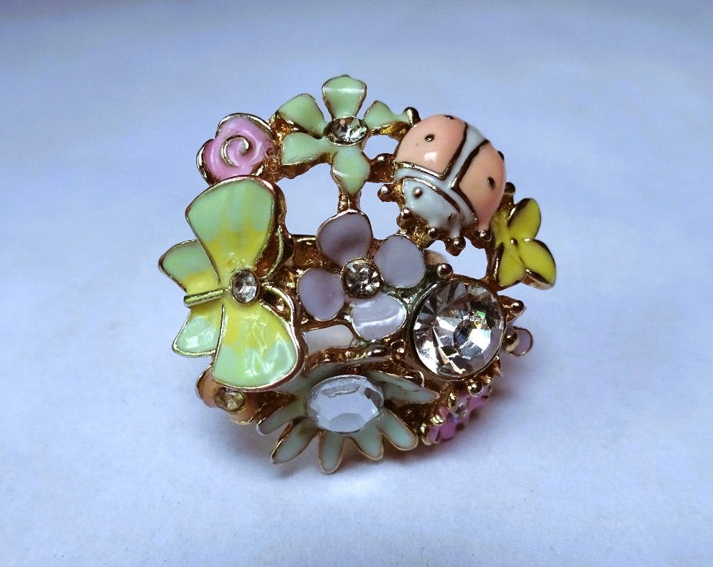 Goudkleurige ring bloemen vlinder en kever, Dame, Goud, IJzer of Staal, Verzenden