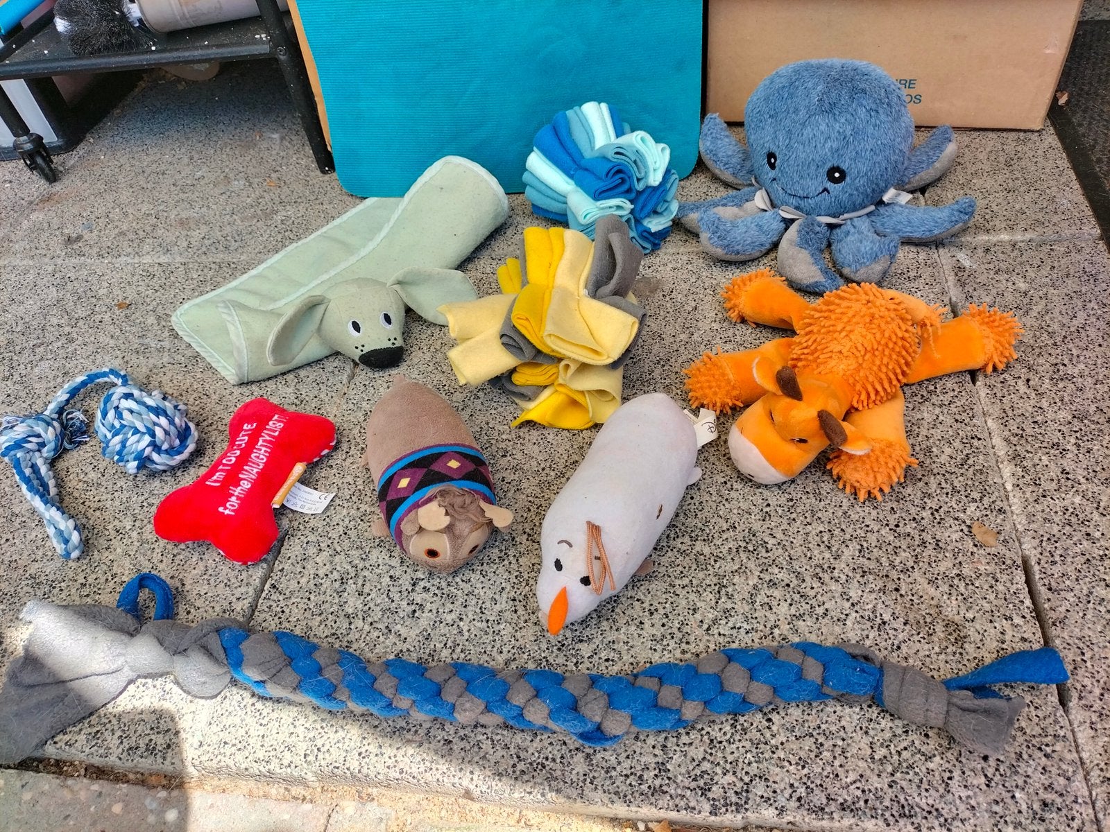 Spulletjes voor hond,kat en aquarium, Ophalen of Verzenden, Zo goed als nieuw