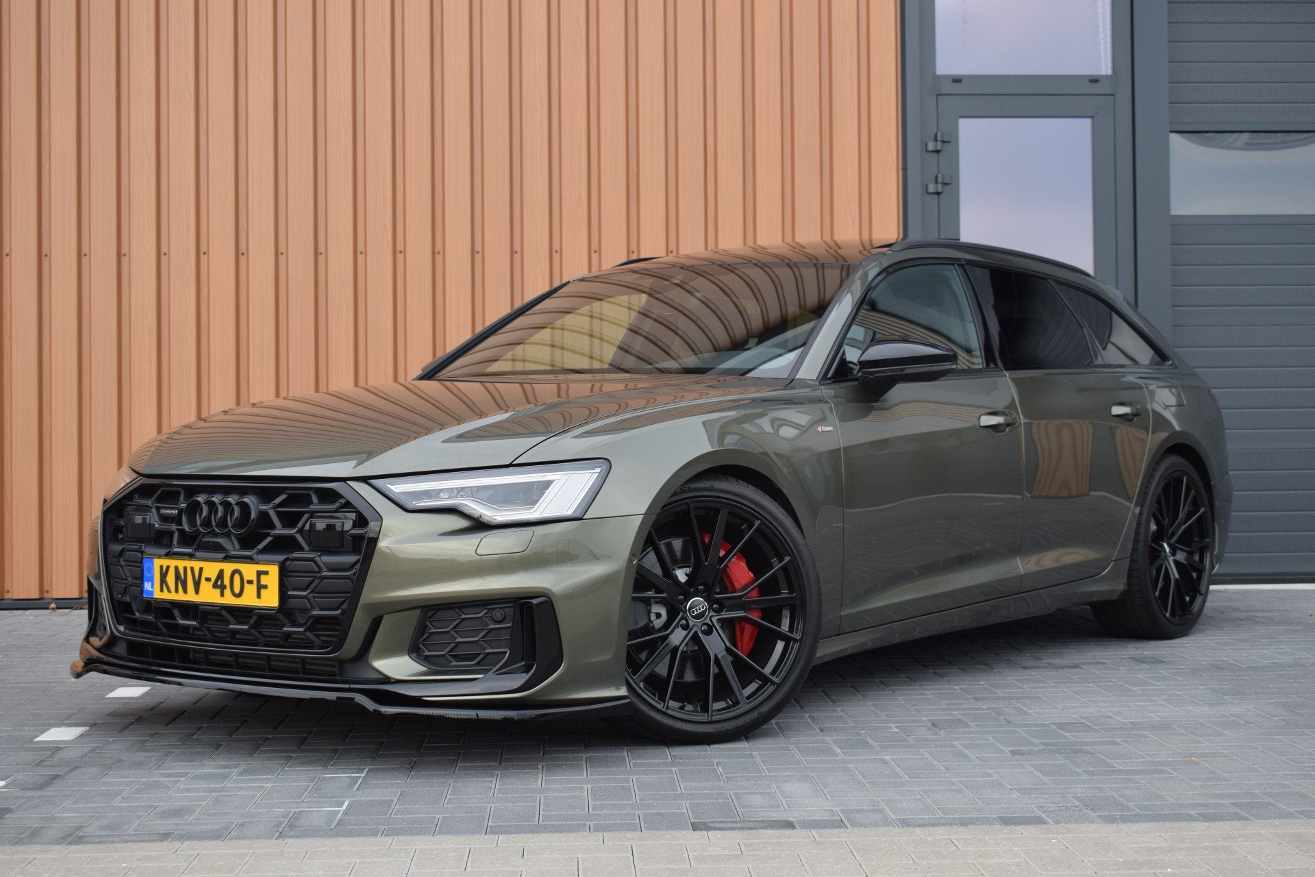 Audi A6 Avant 55 TFSI e Quattro S-edition Competition Pano |, 14 kWh, Gebruikt, 4 cilinders, Leder