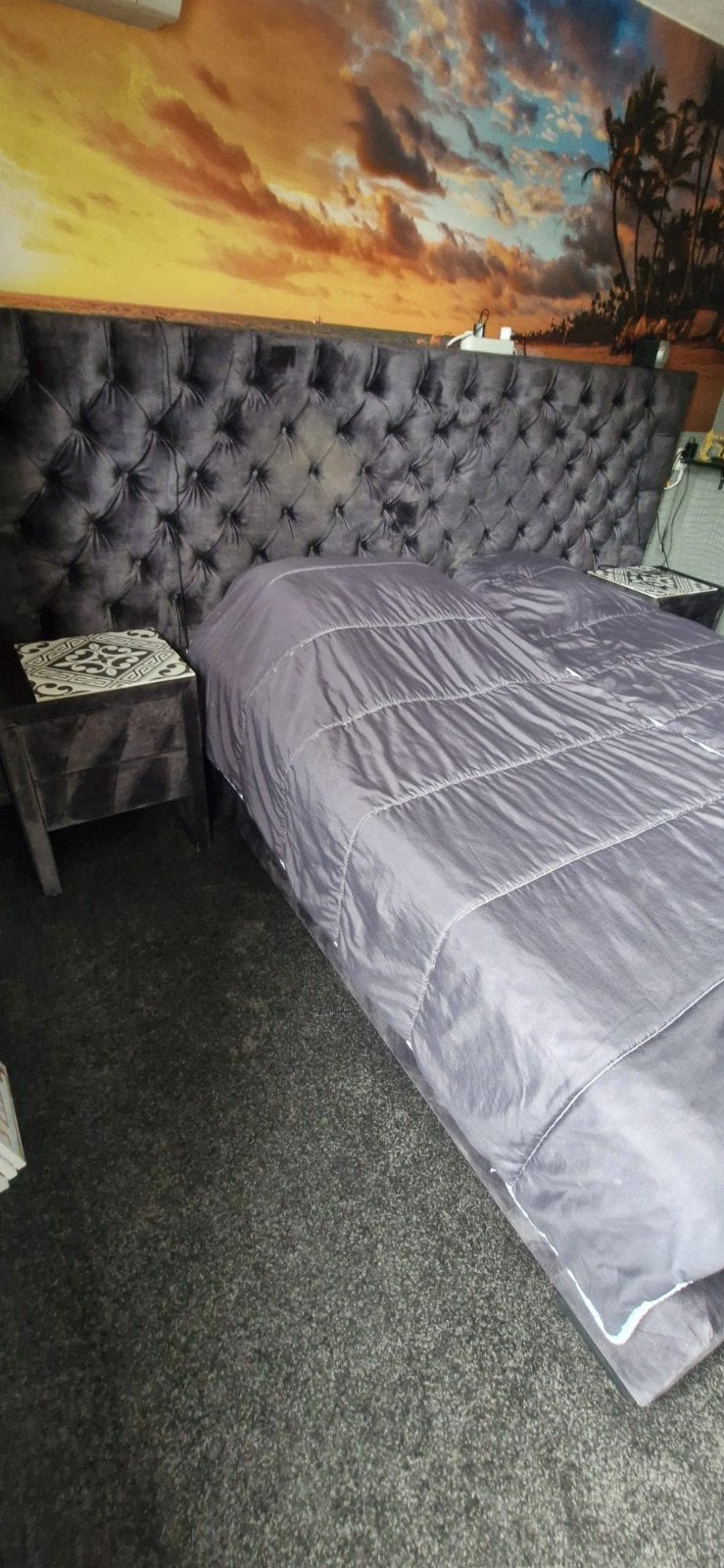Tweepersoons boxspring met gestoffeerd hoofdbord, Gebruikt, Tweepersoons, Ophalen of Verzenden, 180 cm