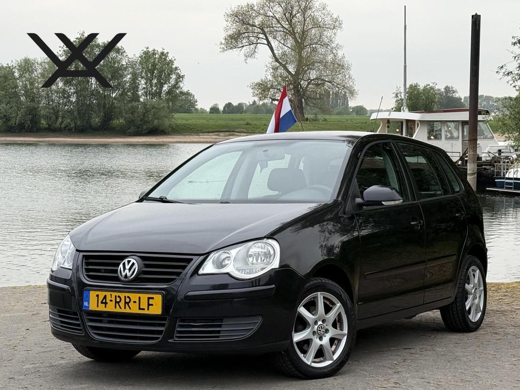 Volkswagen Polo 1.4-16V Comfortline | Airco | Apple Carplay, Voorwielaandrijving, Zwart, Metallic lak, Zwart