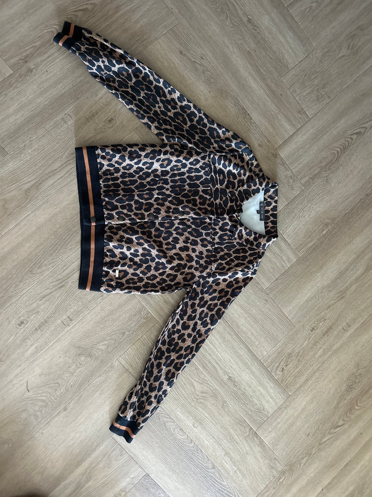 Ivy & You Leopard Print Jasje Maat S, Ophalen of Verzenden, Zo goed als nieuw, Maat 36 (S), Meerkleurig