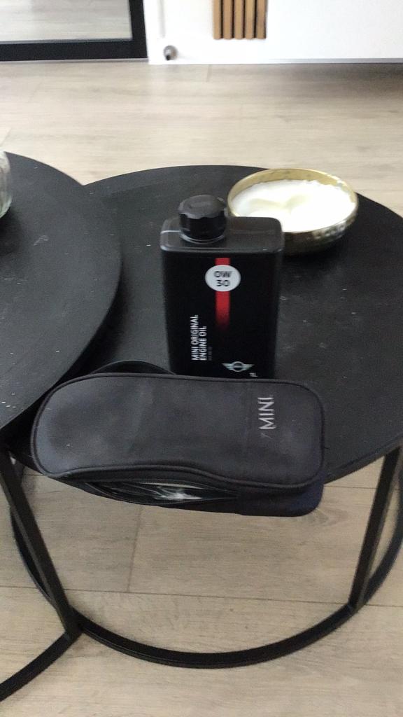 Mini Bmw 1 liter motorolie 0w30, Ophalen of Verzenden, Zo goed als nieuw