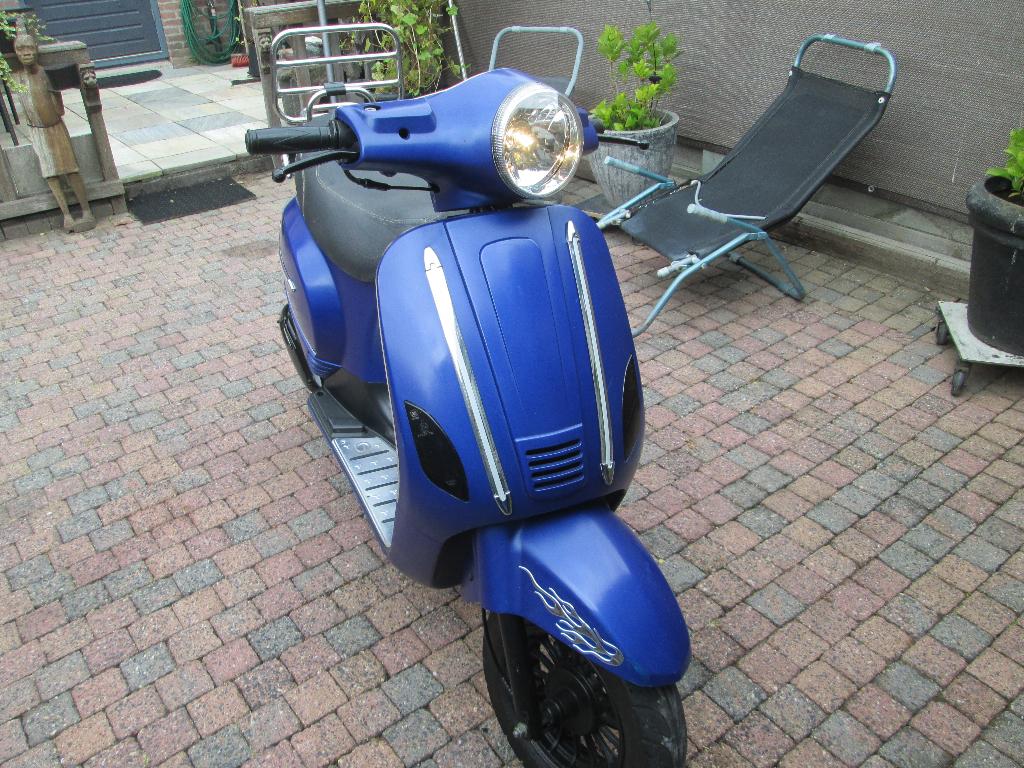 scooters, Zo goed als nieuw, Benzine, Ophalen, Overige merken