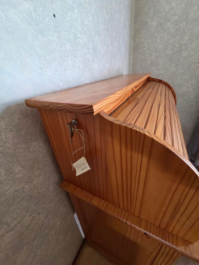 Houten rolluikbureau met lades, Ophalen, Gebruikt