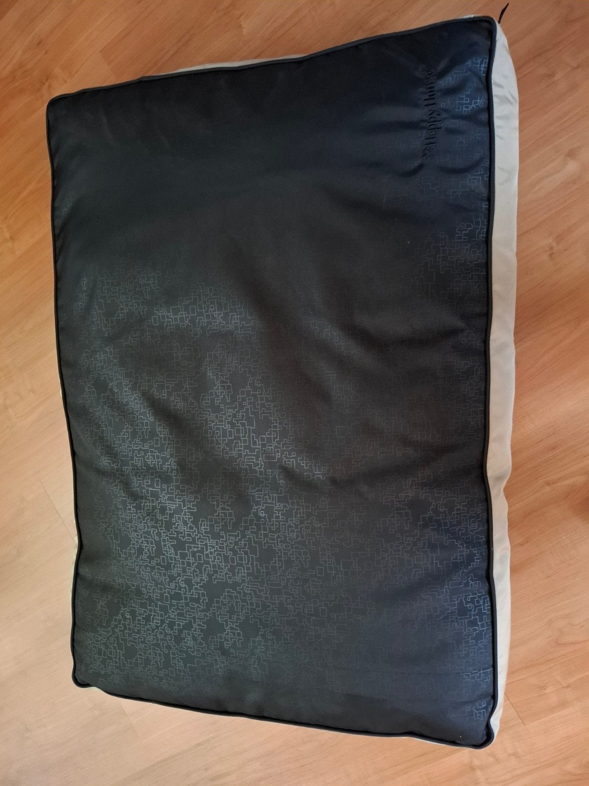 Ongebruikt. Hondenkussen geschikt voor buiten, Ophalen, Nieuw