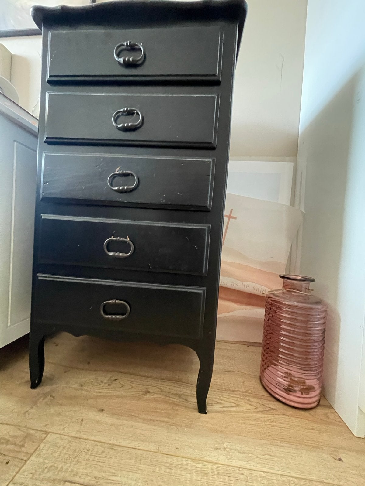 Zwarte ladekast met 5 laden - Vintage stijl, Huis en Inrichting, Kasten | Ladekasten, Gebruikt, 5 laden of meer, 100 tot 150 cm