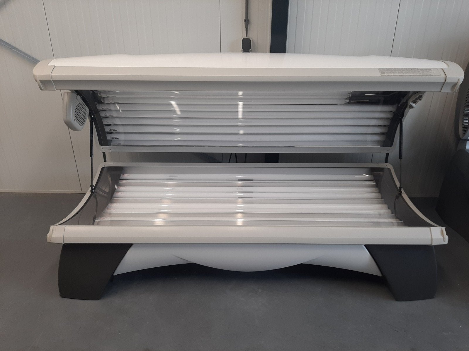 Hapro onyx / proline zonnebanken nieuw prijs zie omschr., Ophalen of Verzenden, Nieuw, Zonnebank dubbelzijdig, 15 lampen of meer