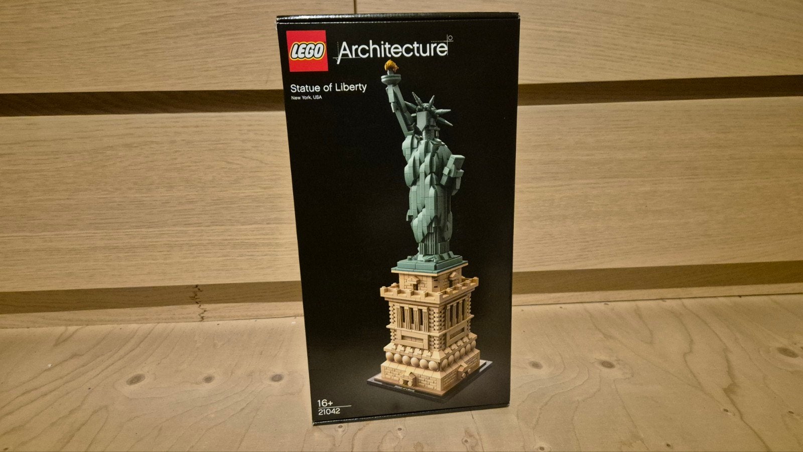 LEGO Architecture Vrijheidsbeeld (21042) - Nieuw in doos, Kinderen en Baby's, Ophalen of Verzenden, Nieuw, Lego, Architecture