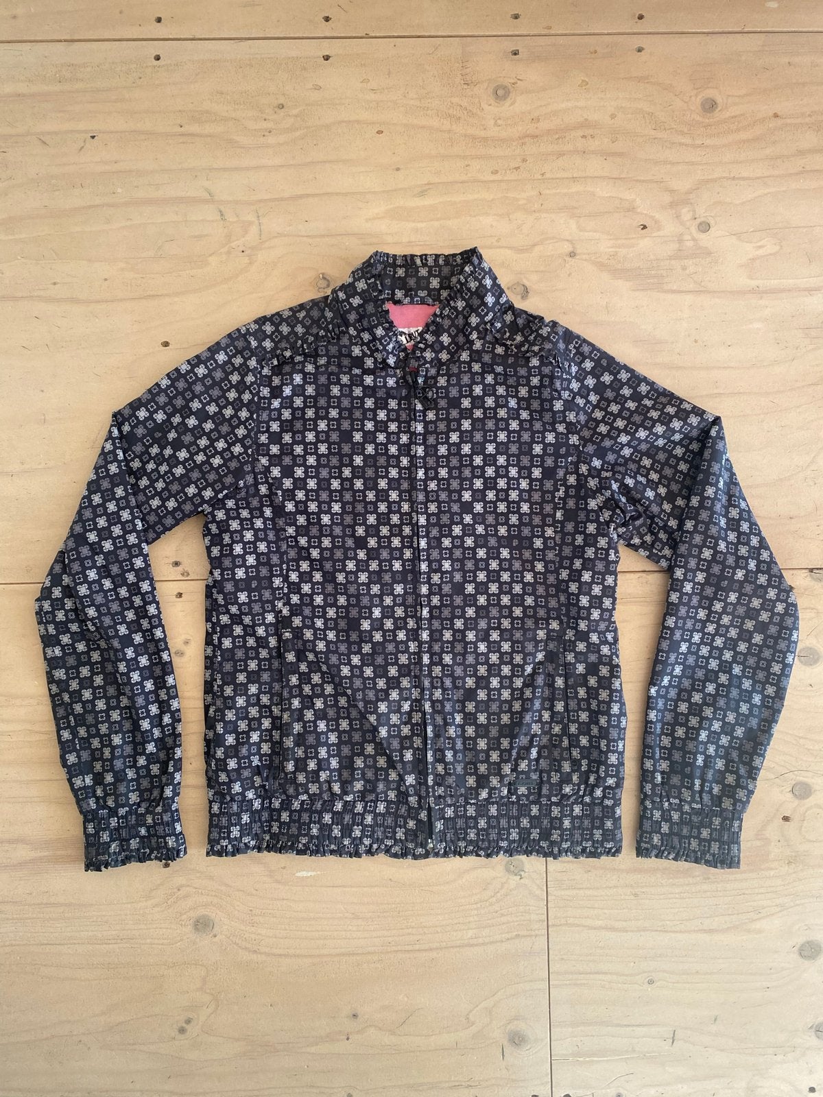 Protest windbreaker met patroon, Ophalen of Verzenden, Zo goed als nieuw, Maat 38/40 (M), Grijs