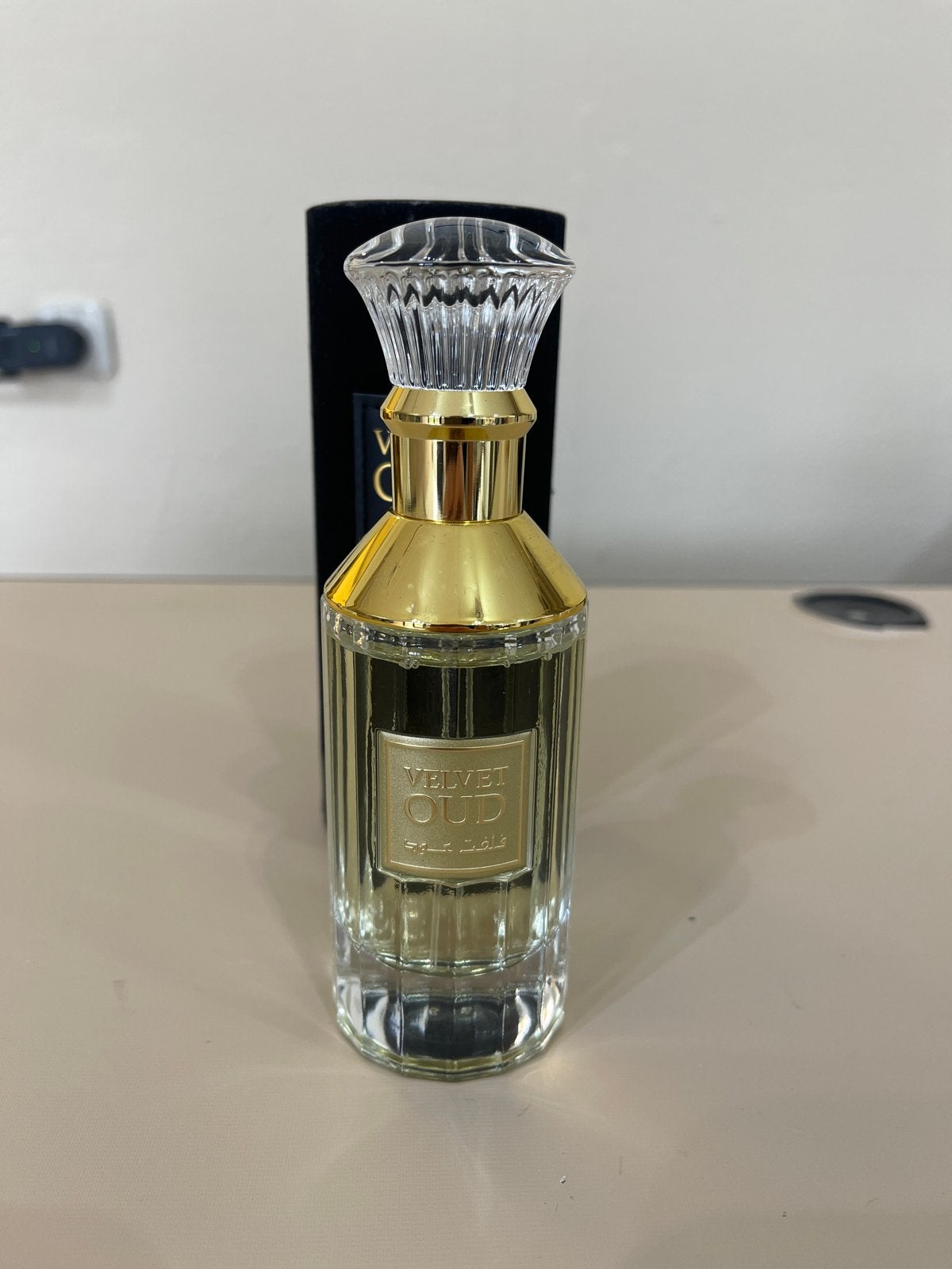 Lattafa Velvet Oud Eau de Parfum - Luxe Unisex Geur, Lattafa, 1323vk, Contactnoev@gmail.com, Ophalen of Verzenden