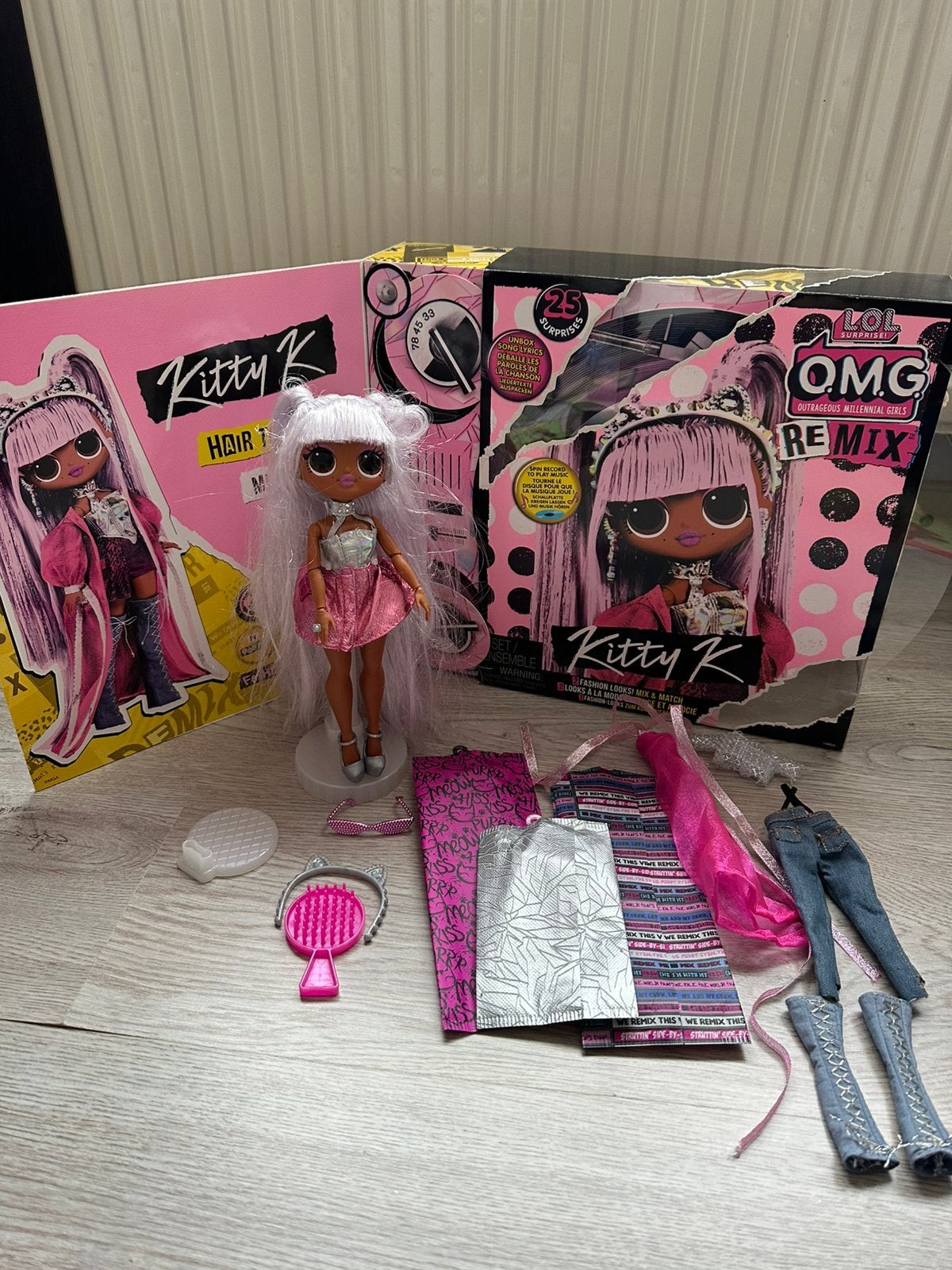 Lol surprise omg kitty k, Ophalen of Verzenden, Zo goed als nieuw