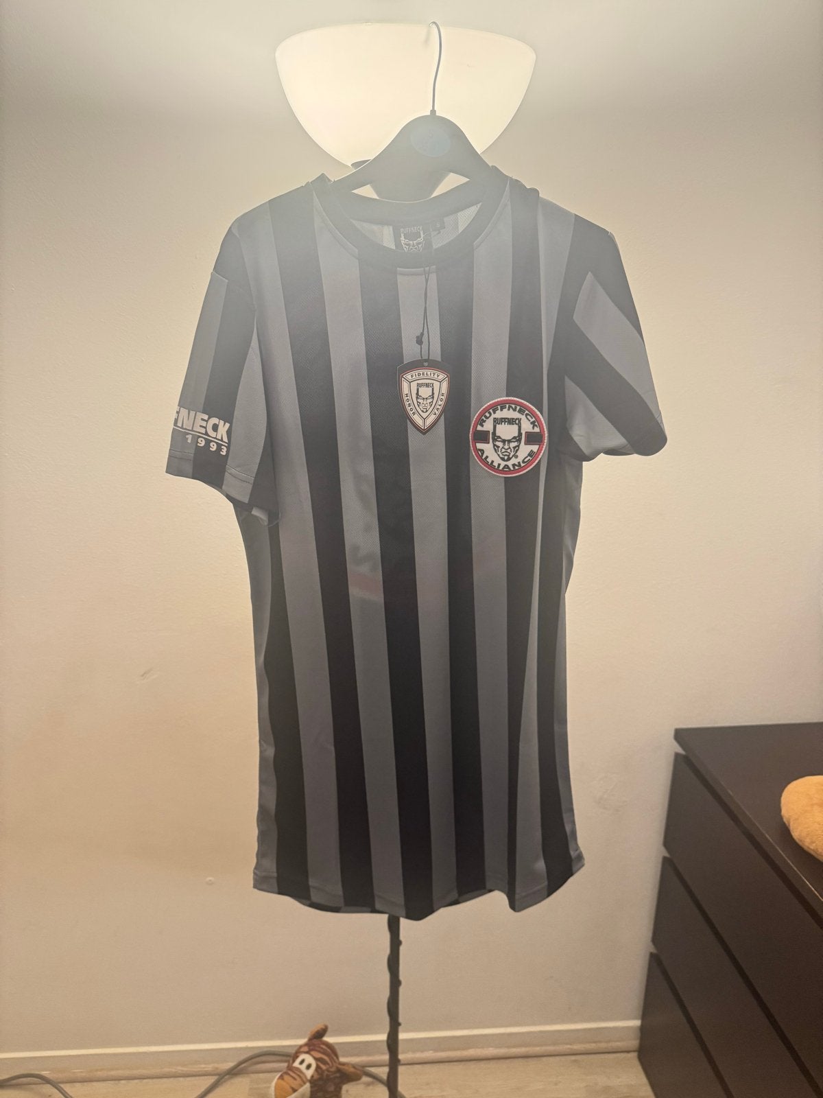 Ruffneck Voetbal T-shirt Zwart/Grijs Gestreept Maat S, Ophalen of Verzenden, Nieuw, Maat 46 (S) of kleiner, Zwart