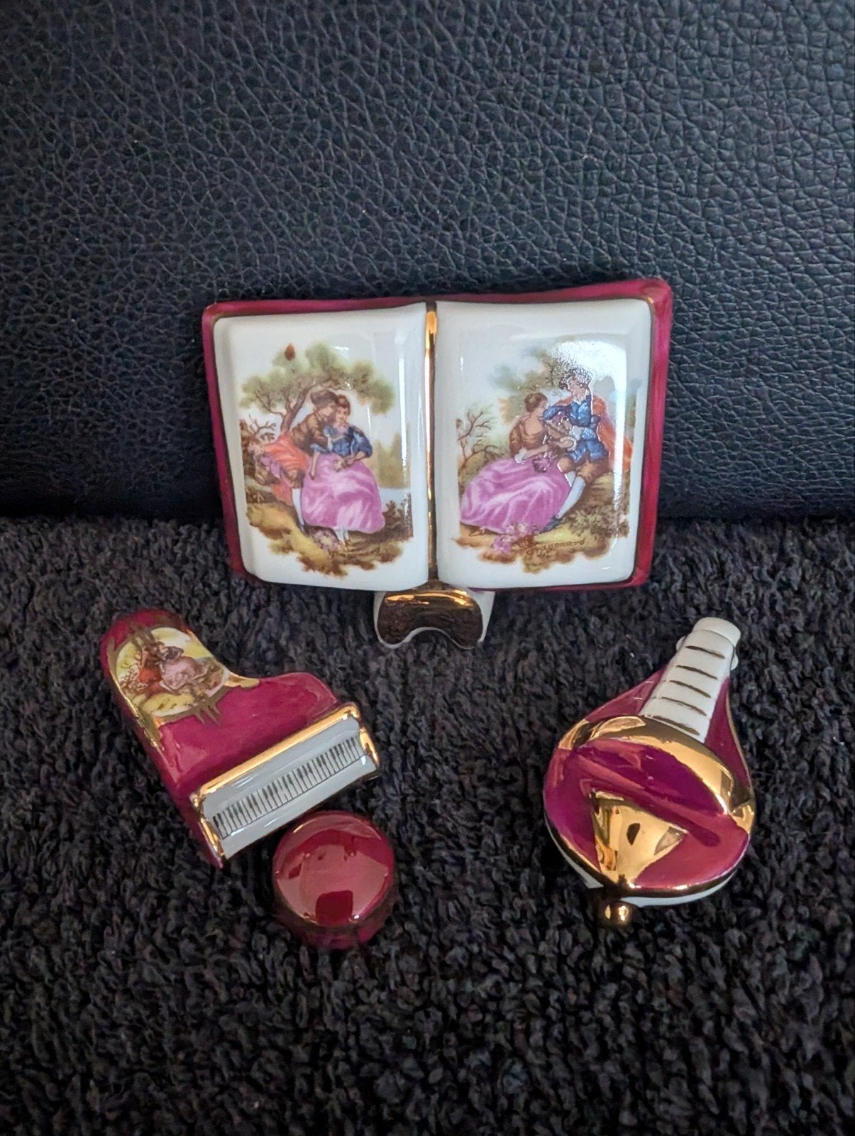 Limoges Porseleinen Miniatuur Set: Boek, Piano, Mandoline, Ophalen of Verzenden