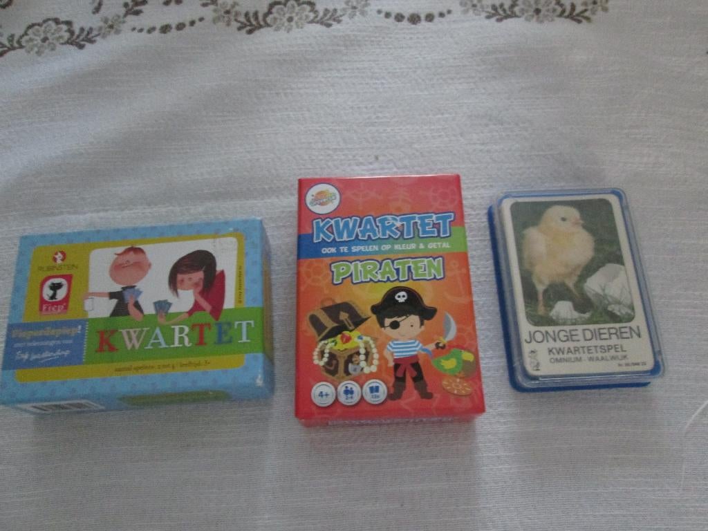 3 kwartetten, Piraten,Fieperdepiep,Jonge Dieren, Verzamelen, Speelkaarten, Jokers en Kwartetten, Ophalen of Verzenden, Zo goed als nieuw
