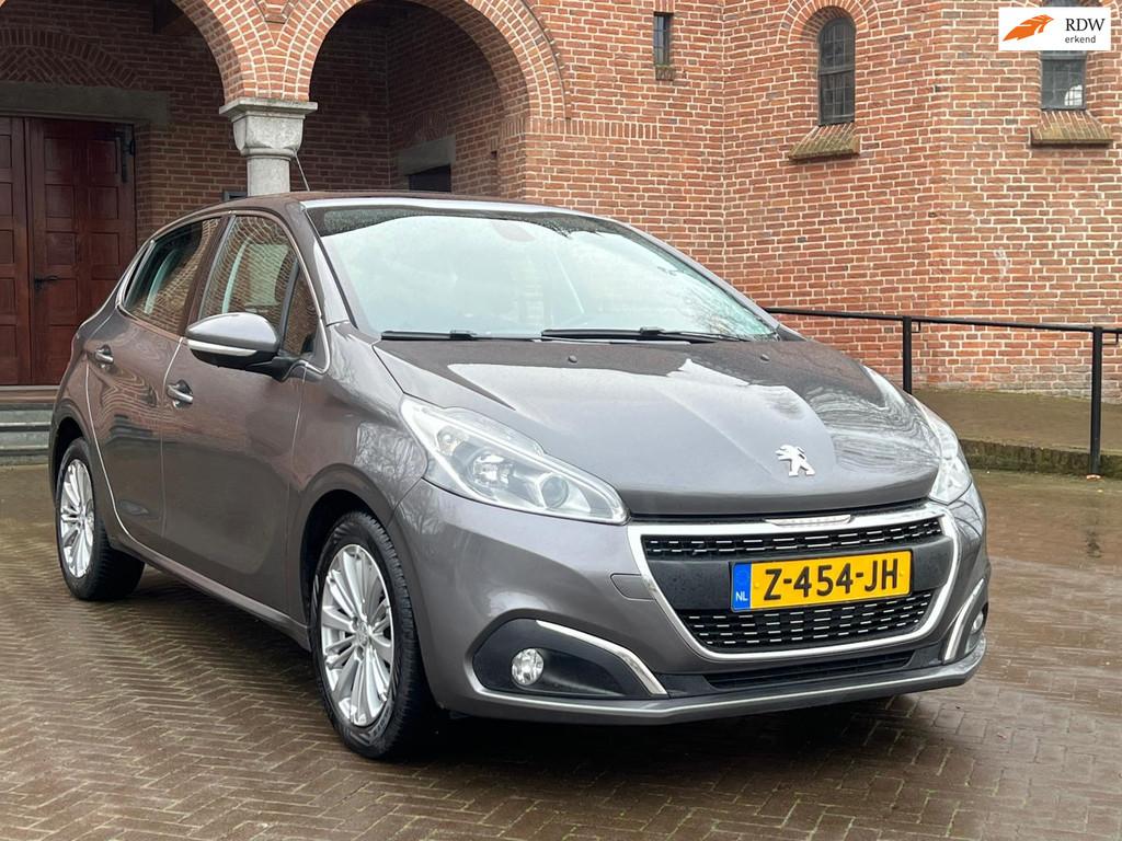 Peugeot 208 1.2 PureTech GT-Line 5DR AUTOMAAT PANO NAVI !, Automatische klimaatregeling, Gebruikt, Euro 6, 1199 cc