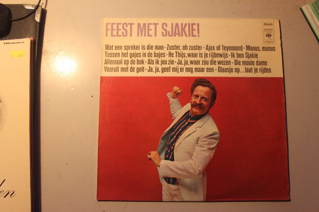 500e - lp - sjakie schram - feest met sjakie, Ophalen of Verzenden, Gebruikt, 12 inch, Levenslied of Smartlap