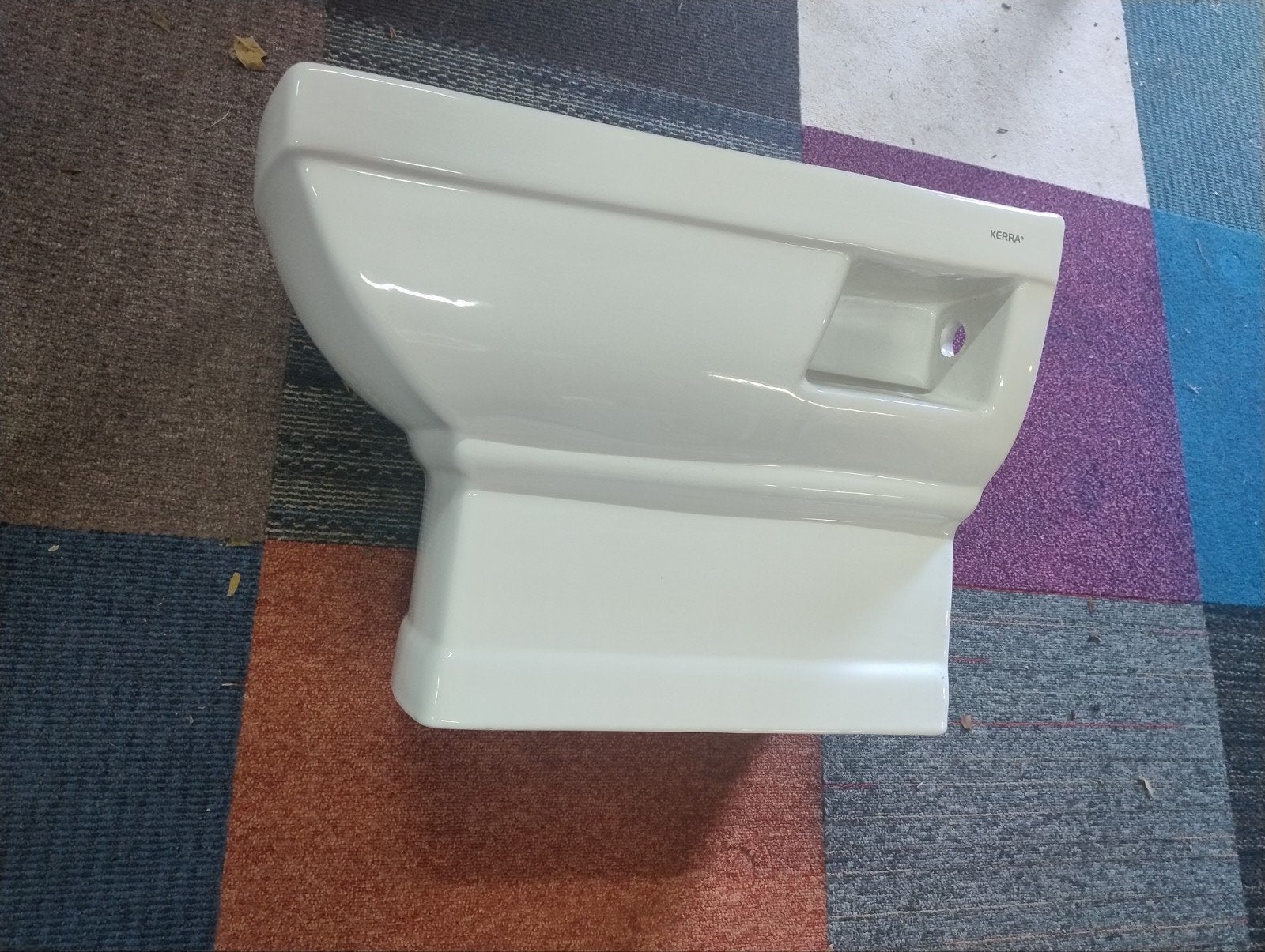 Kerra Kleopatra Hangtoilet - Nieuw Staat, Doe-het-zelf en Verbouw, Sanitair, Ophalen, Nieuw, Steen, Toilet