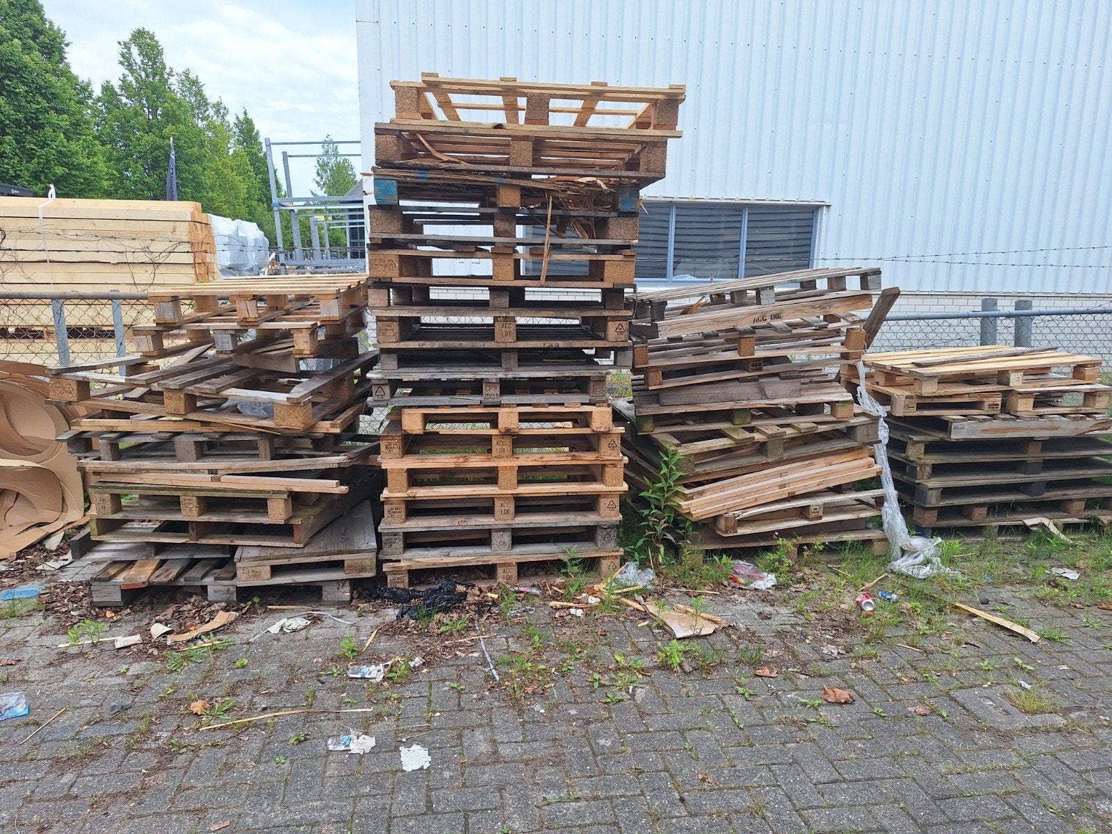 Gratis pallets/brandhout, Doe-het-zelf en Verbouw, Hout en Planken, Ophalen of Verzenden, Overige houtsoorten, Minder dan 200 cm