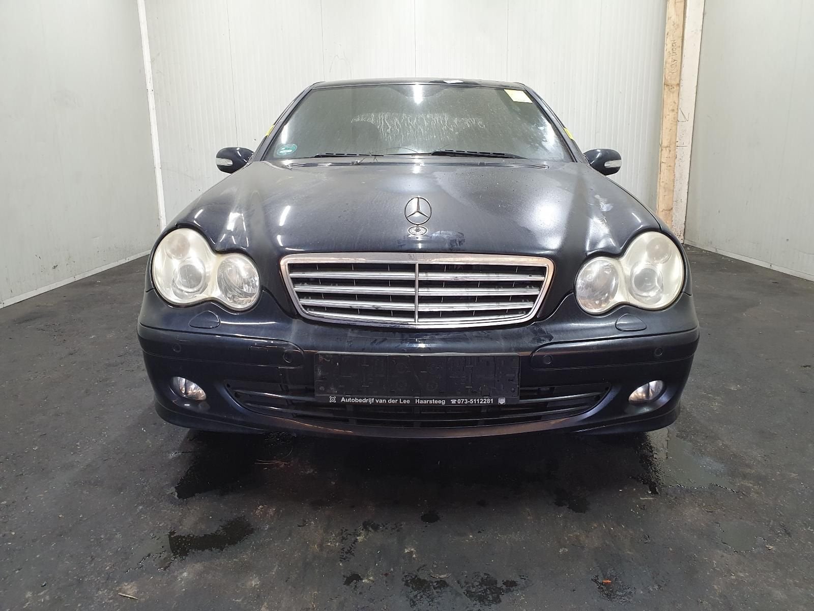 Mercedes c klasse 2005 voorkop compleet Diamantzwart  Xenon, Ophalen, Gebruikt, -, Bumper