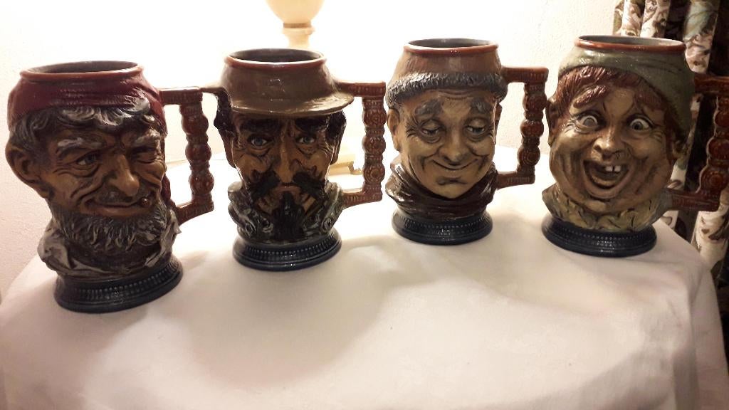CARACTER JUGS 4X (NAPELS PORSELEIN FABRIEK), Ophalen of Verzenden