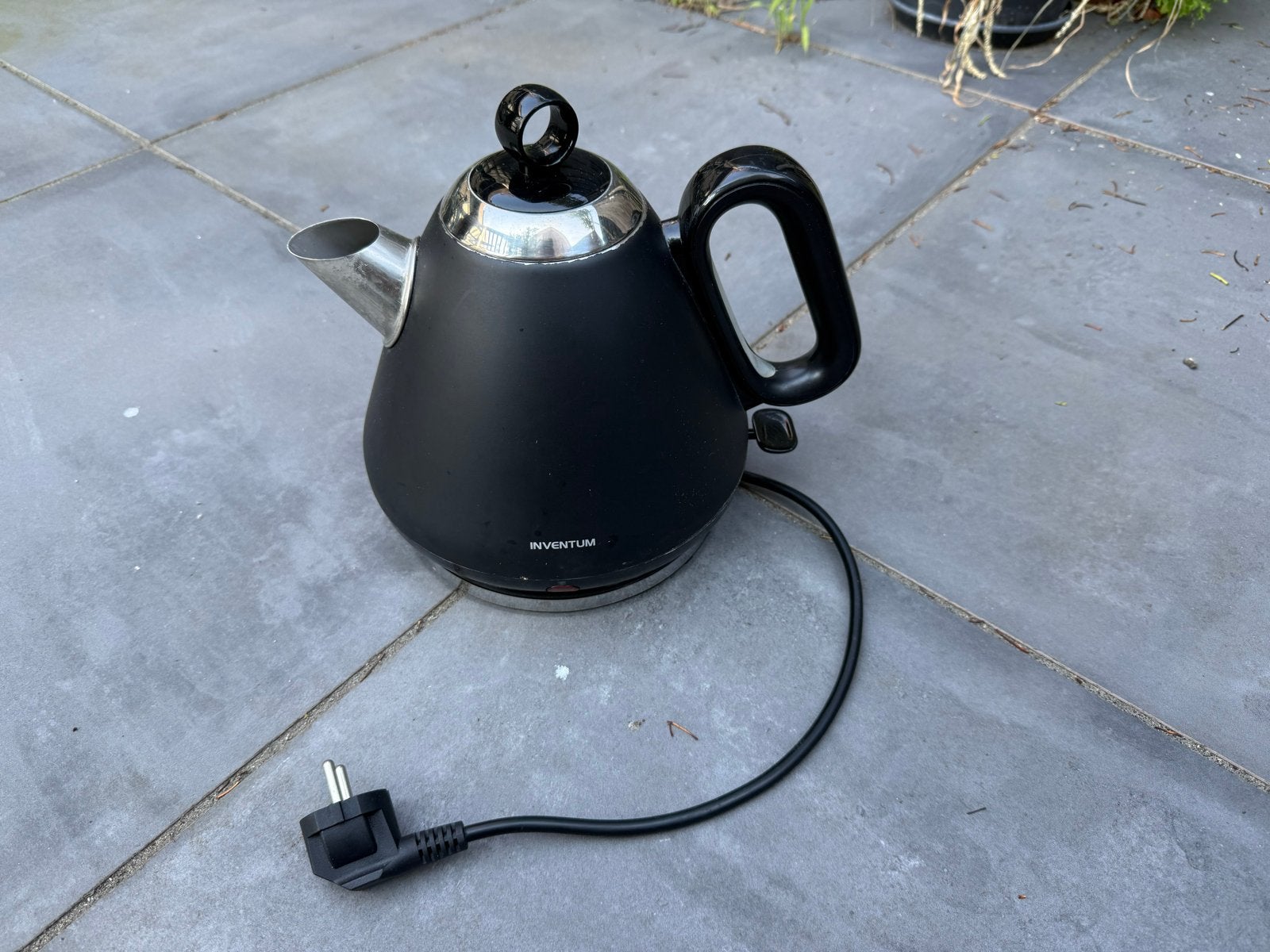 Inventum Waterkoker - Zwart, Witgoed en Apparatuur, Waterkokers, 1 tot 2 liter, Ophalen, Gebruikt, Draadloos