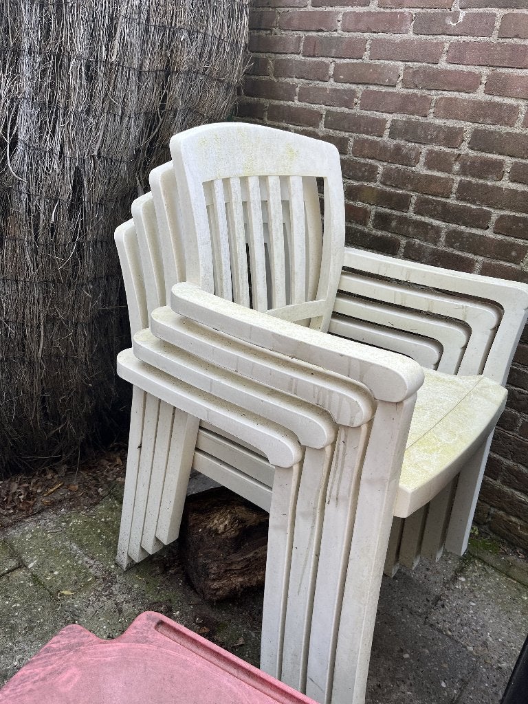 Set van 4 witte stapelbare tuinstoelen