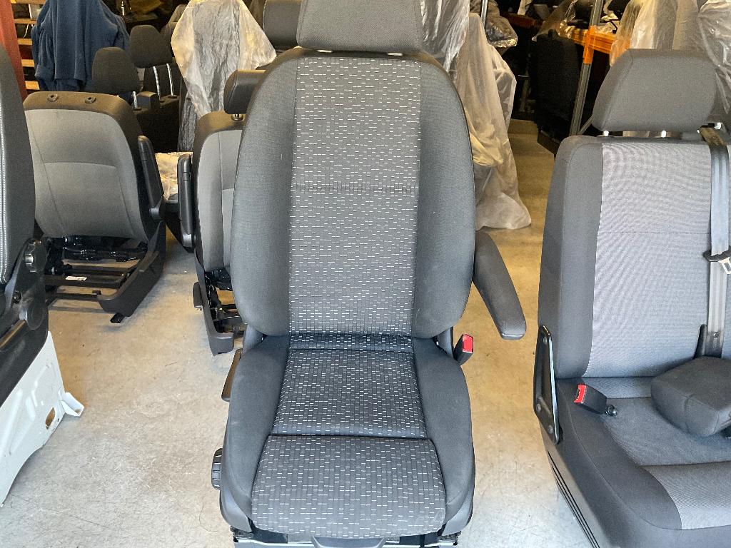 Bijrijdersstoel voor Sprinter w 907 vanaf 2019, Auto-onderdelen, Interieur en Bekleding, Ophalen, Gebruikt, Mercedes-Benz