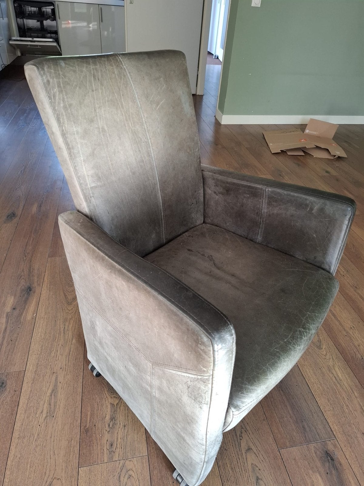 4x eetkamer stoelen met wieltjes - Grijs leer, Ophalen, Gebruikt, Leer, Eén
