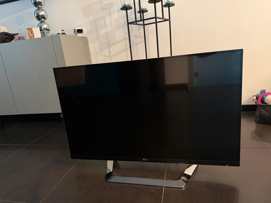 LG 42LM760S, Ophalen, LED, 50 Hz, Zo goed als nieuw