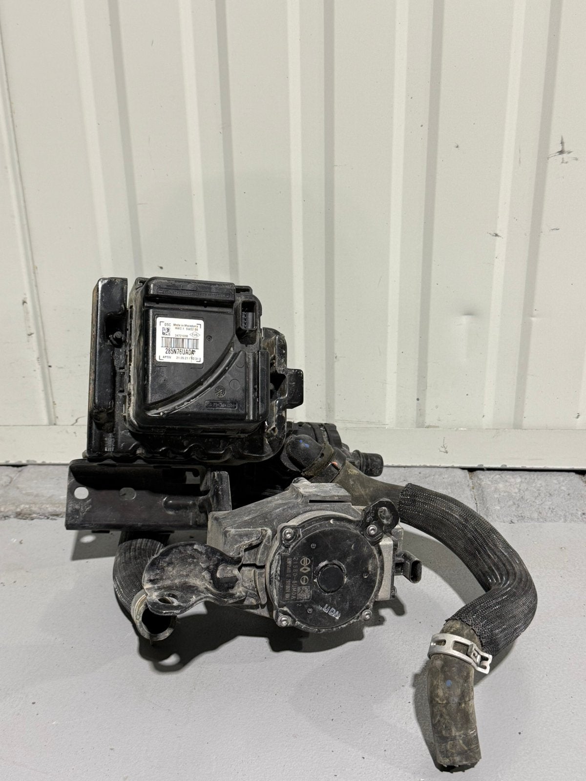 Nissan Qashqai J12 E-Power Waterpomp + Speaker Set, Ophalen of Verzenden, Gebruikt, Nissan