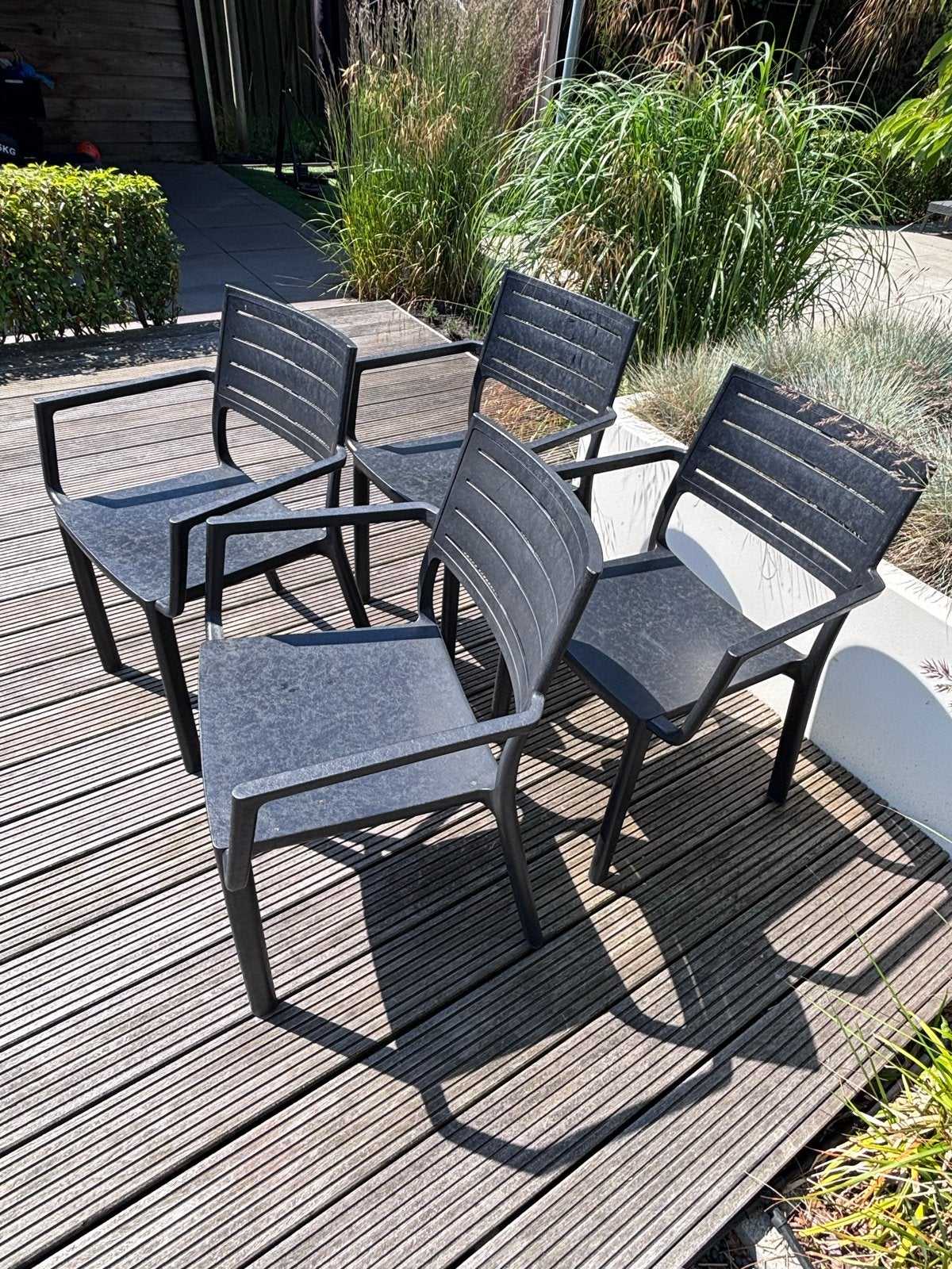 Keter Metaline stoel - Set van 4 tuinstoelen, Tuin en Terras, Ophalen, Gebruikt, Kunststof