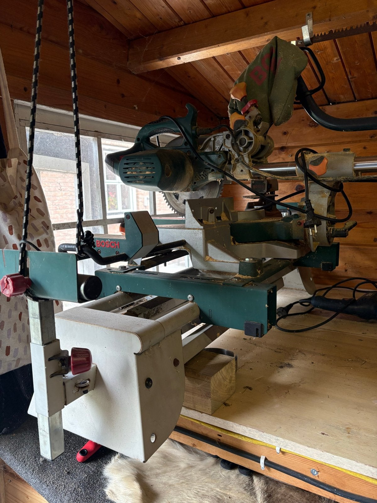 Bosch Afkortzaag PTA 2400 - Krachtig en Betrouwbaar, Ophalen, Gebruikt, 70 mm of meer, Afkortzaag